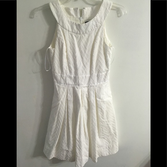 White House Black Market Tops - White and Black House Market dress